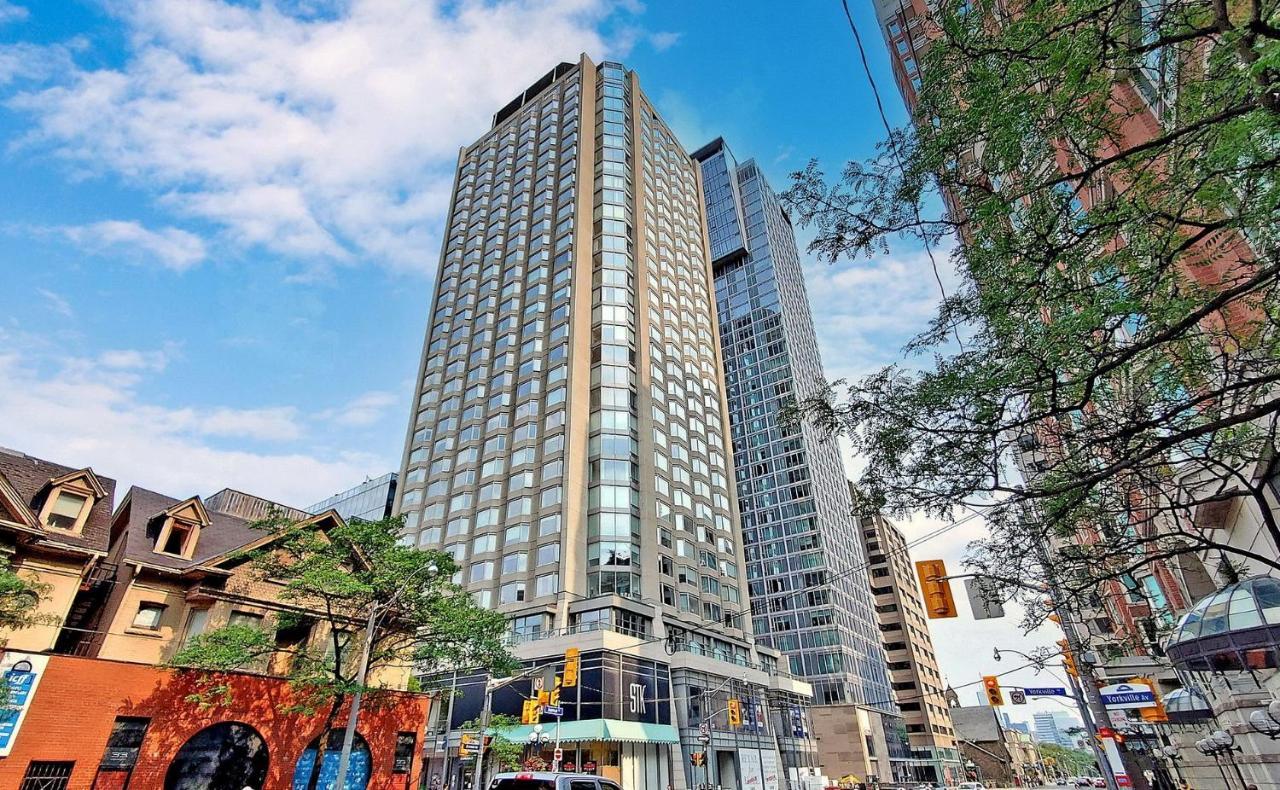 University Of Toronto Utsg Suites Extérieur photo